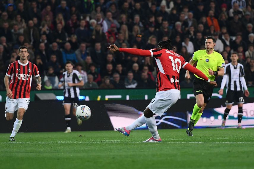 AC Milan golea a Udinese