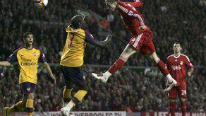 Torres firma nuevo contrato con Liverpool
