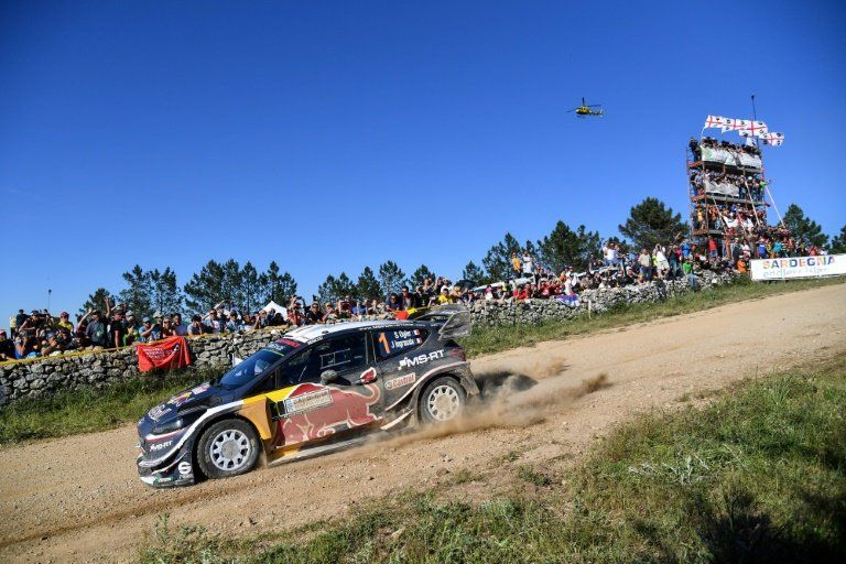 Ogier delante de Neuville en duelo ajustado bajo el sol de Cerdeña