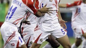 Costa Rica golea 5-1 a Guadalupe y vuelve a semifinales