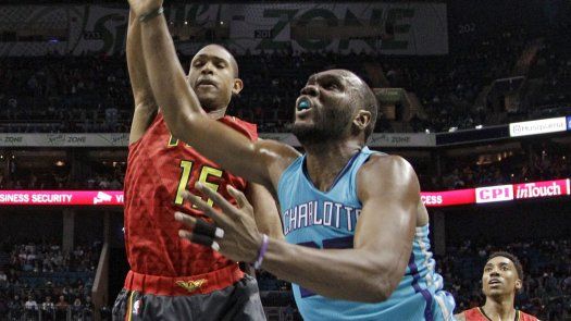 Con doble doble de Horford, Hawks superan a Hornets