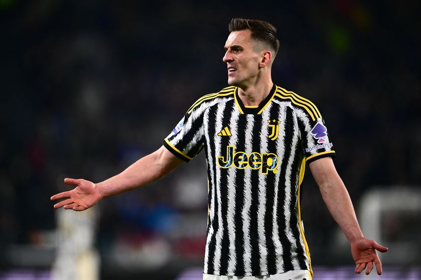 Arkadiusz Milik de la Juventus es operado de la rodilla