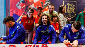 Marc Cucurella sobre Lamine Yamal: Es un jugador que te hace poner la tele