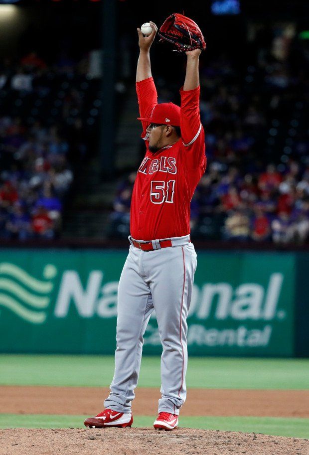 Jaime Barría se luce con los Angelinos pero su equipo no logra la victoria