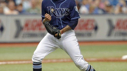 Romo logra salvado y los Rays ganan 3-2 a Yanquis
