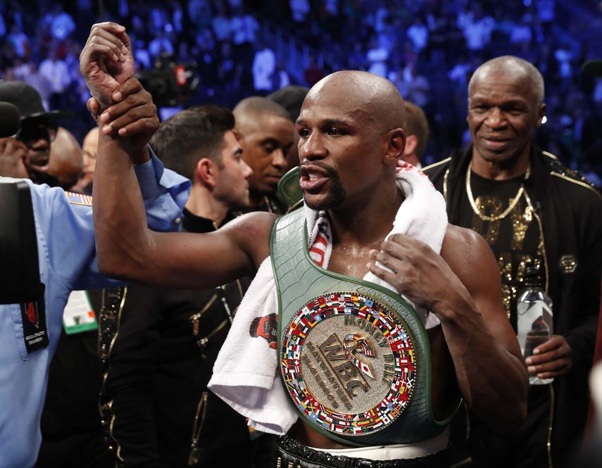 Floyd Mayweather Jr podría volver al peso wélter