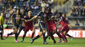 Earnshaw anota empate de Chicago sobre la hora