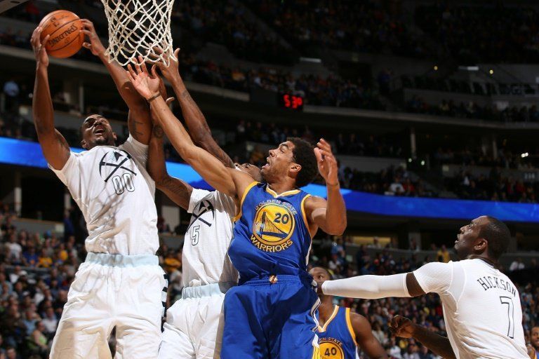Warriors, con 15-0, igualan mejor arranque de la historia de la NBA
