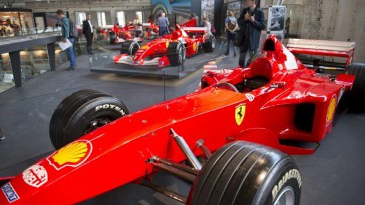 Una exposición y una aplicación por los 50 años de Schumacher