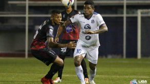 Sporting y Árabe Unido en la lucha por la punta iniciando la 4ta jornada