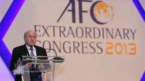 Federación de Sudáfrica respalda a Blatter
