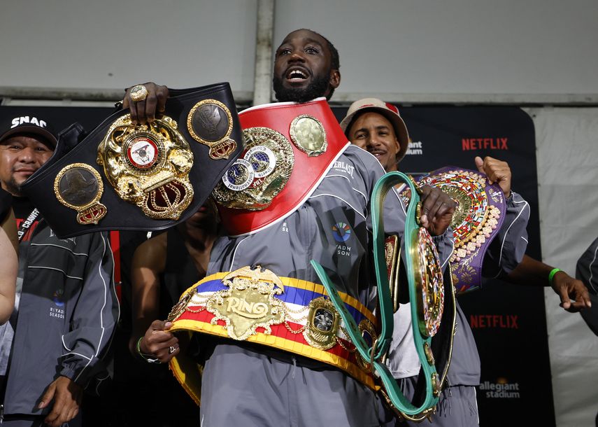 ¡RECUERDOS 2025! Terence Crawford venció a Canelo Álvarez en histórico combate indiscutible