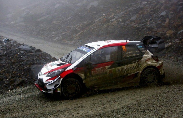 Suspense máximo entre Neuville, Ogier y Tänak en el Rally de Cataluña