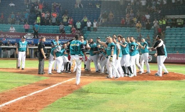 Venezuela: Bravos ganan en 12 entradas con jonrón de Goodwin