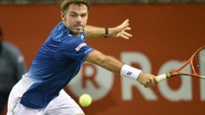 Wawrinka y Ferrer avanzan en Masters de París