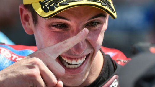 Álex Márquez gana el GP de Italia de Moto2 y acecha el liderato del mundial