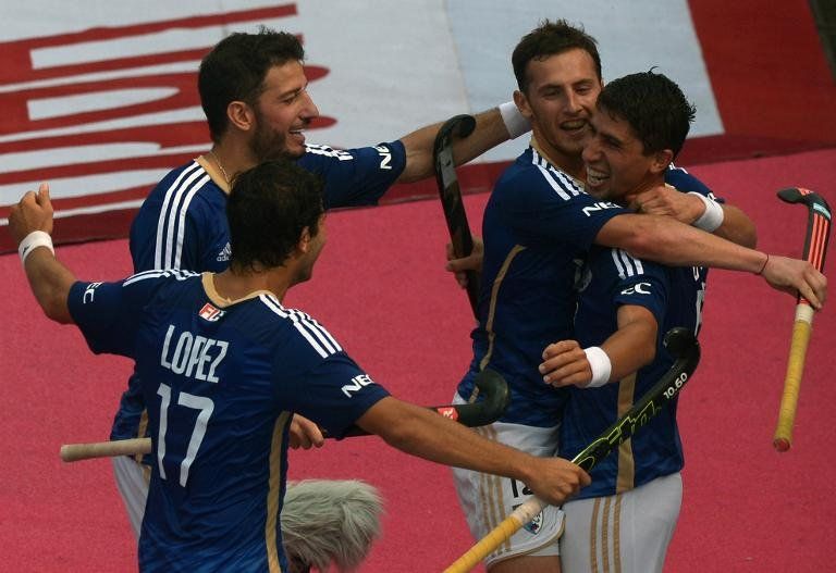 Argentina sorprende 3-0 a Alemania en Champions Trophy de hockey