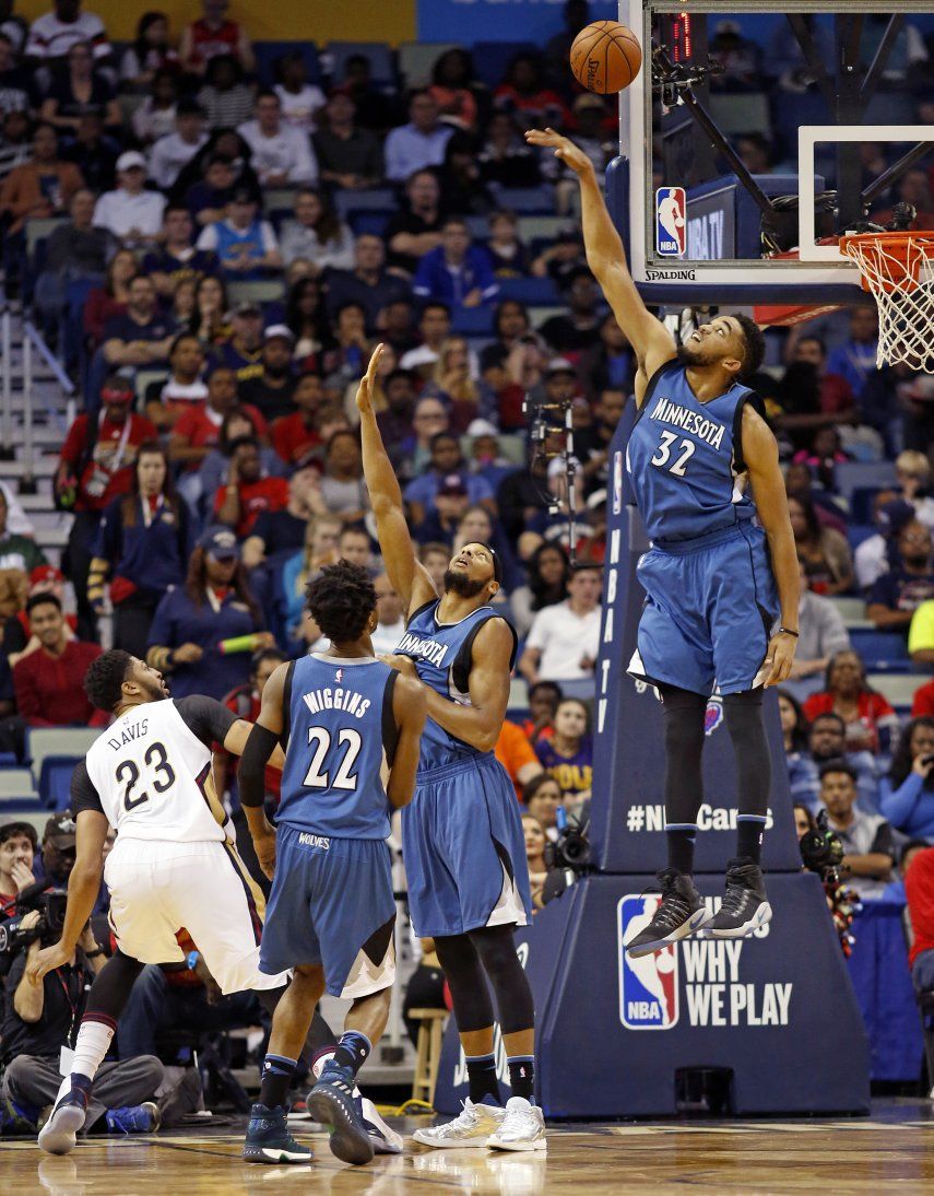 Pelicans ganan a Timberwolves con un Davis sobresaliente