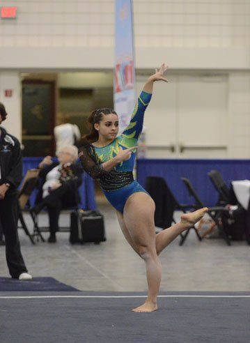 Isabella Amado gana triplete de oro en Torneo Myrtle Beach Classic.