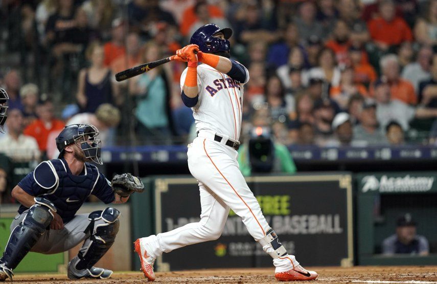 González batea jonrón en victoria de Astros sobre Marineros