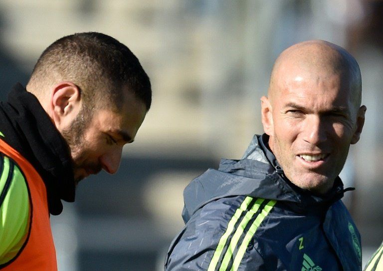 Zidane impone un intenso entrenamiento en su segundo día