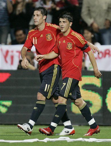España derrota por 2-1 a Perú en amistoso