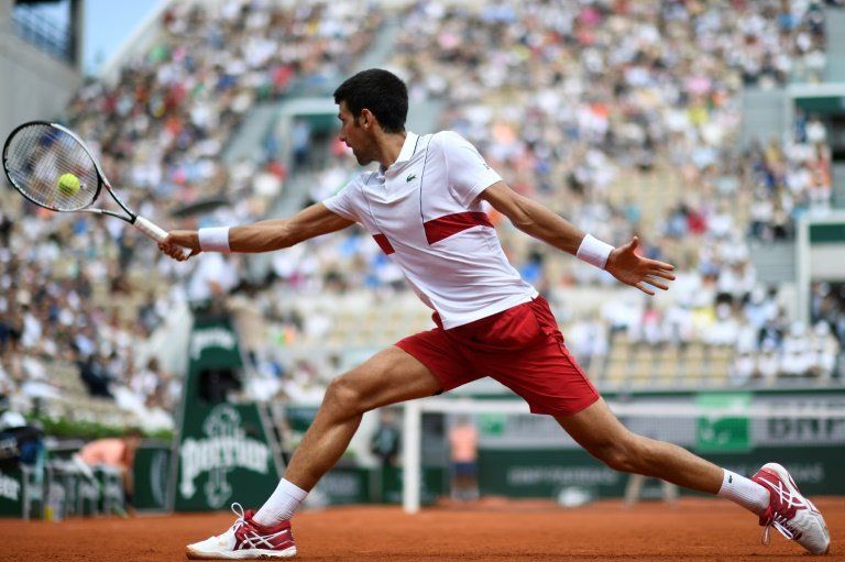 Zverev y Dimitrov evitan el desastre, Djokovic pasa con menos apuros