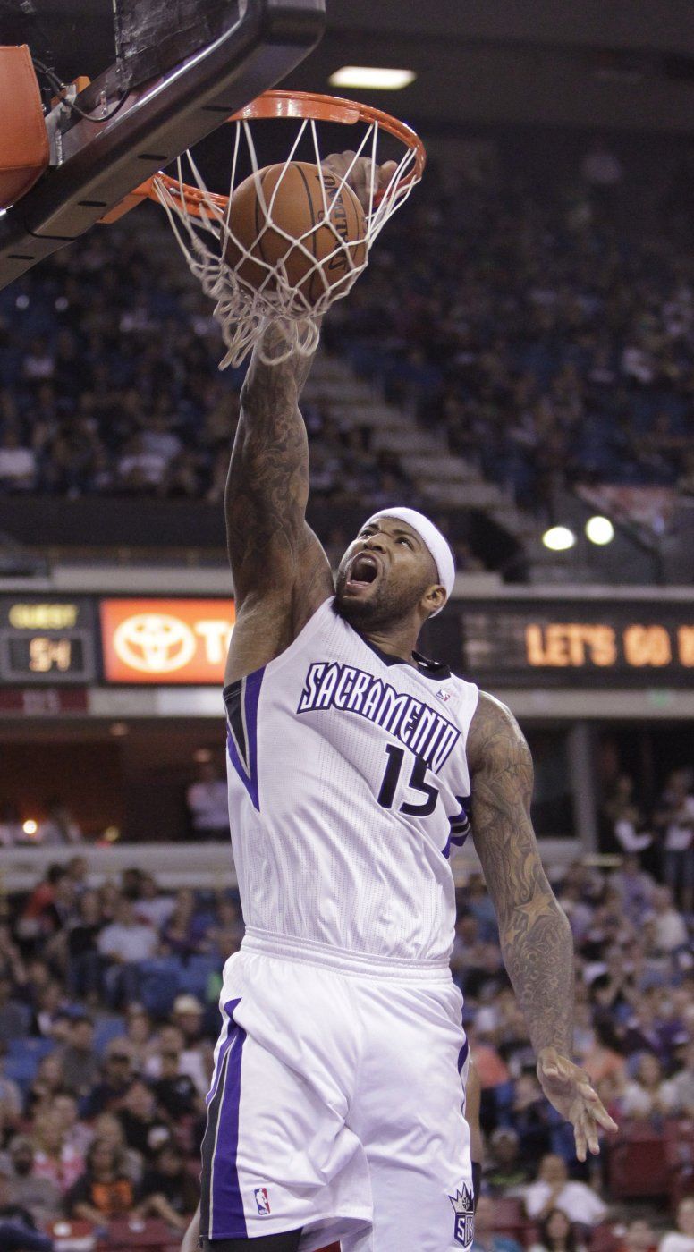 Cousins y Thomas dan triunfo a Kings