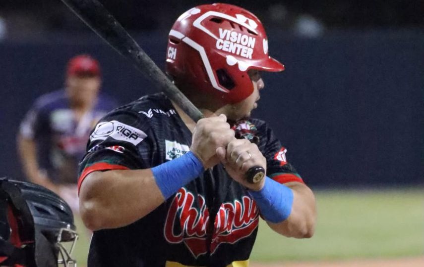 Béisbol Mayor 2026: El chiricano Carlos Xavier Quiroz llega a los 800 hits