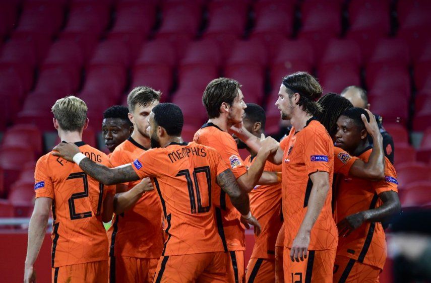 Holanda se estrena sin Koeman en el banquillo con triunfo 1-0 ante Polonia