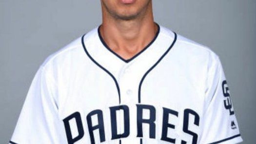 Javier Guerra llamado a las Grandes Ligas por los Padres