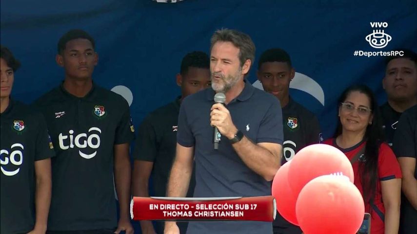 Thomas Christiansen se une al recibimiento y celebraciones