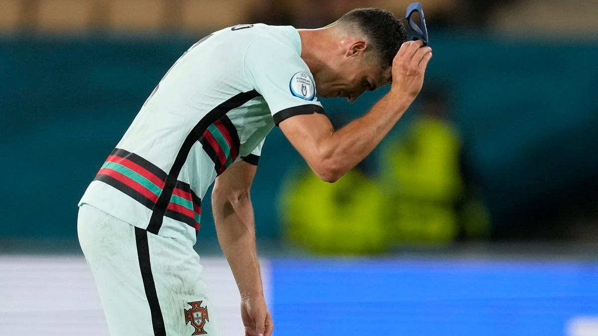 Cristiano Ronaldo fuera de la Eurocopa