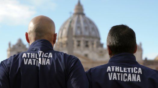 Vaticano presenta a su equipo oficial de atletismo