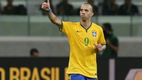 Los 35 futbolistas sudamericanos que jugarán la Superliga china en 2016