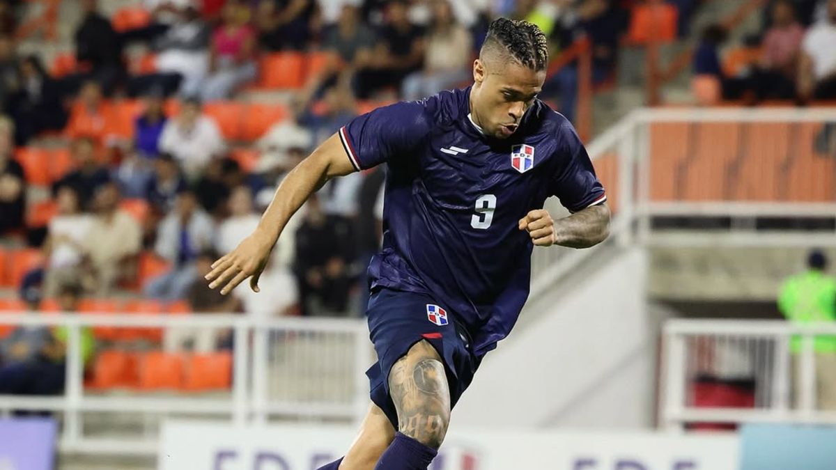 Ex jugador del Real Madrid lidera a República Dominicana para enfrentar a la Selección de Panamá Ex jugador del Real Madrid lidera a República Dominicana para enfrentar a la Selección de Panamá