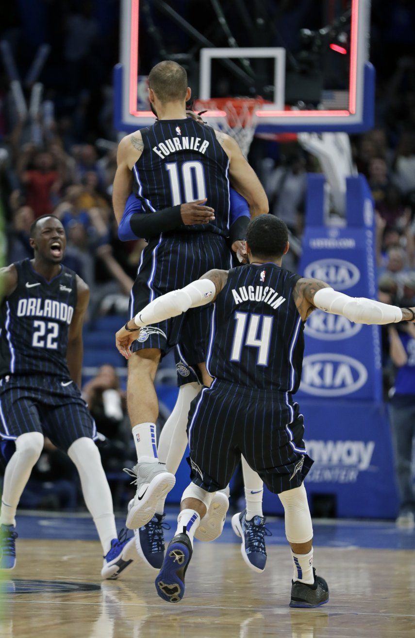 Fournier anota en el último segundo y Magic gana a Cavaliers