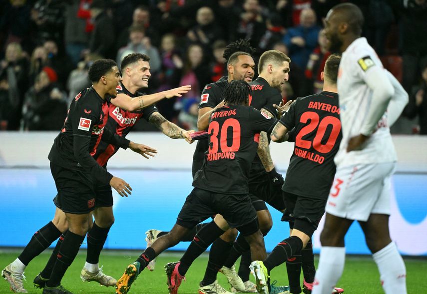 Bayer Leverkusen vence al Maguncia