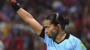 Cuaterna arbitral femenina dirigirá por primera vez un duelo de Copa Libertadores