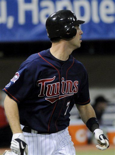 MLB: Mellizos 4, Indios 3; Mauer produce tres