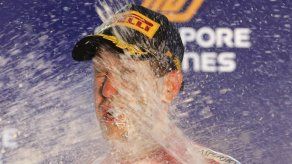 Vettel rompe sequía; Ferrari hace 1-2 en Singapur