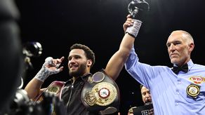 Joven estrella de peso pesado Moses Itauma lució impecable en KO ante Jermaine Franklin