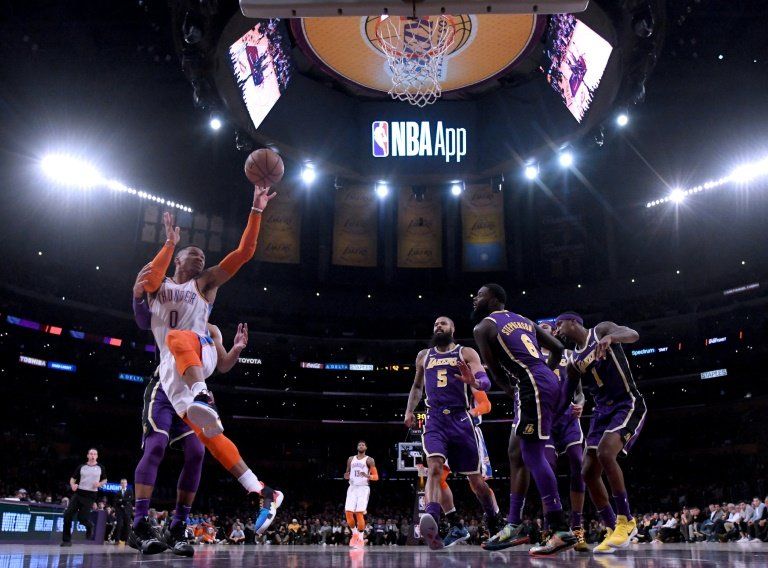 Los Sixers aplastan a los Pacers y los Raptors sufren ante los Suns en la NBA