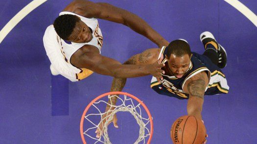 Hayward anota 25, Jazz vence a Lakers para frenar mala racha