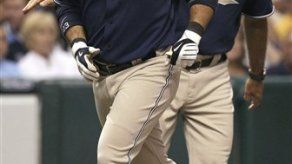 MLB: Padres 5
