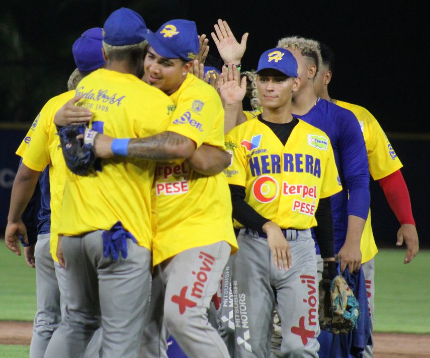 Béisbol Mayor 2023: Herrera y Colón se ponen a uno de las semifinales