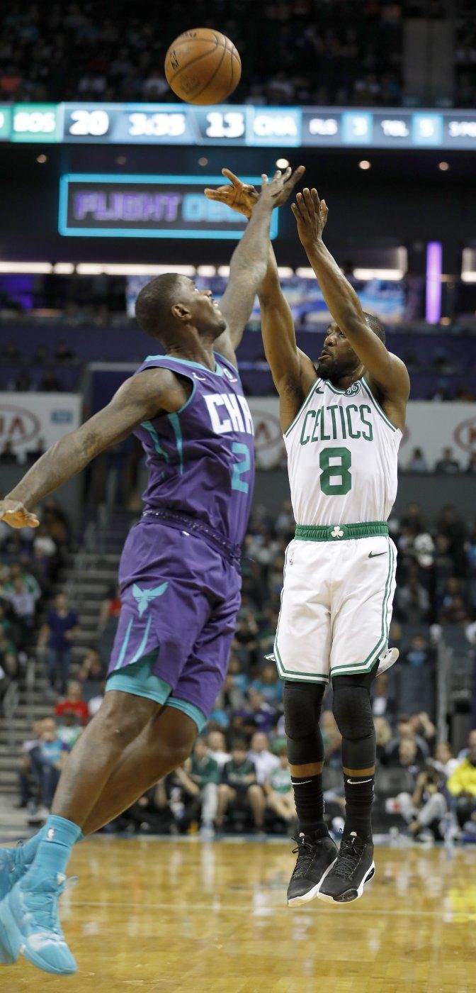 Celtics vence a Hornets en regreso de Walker a Charlotte