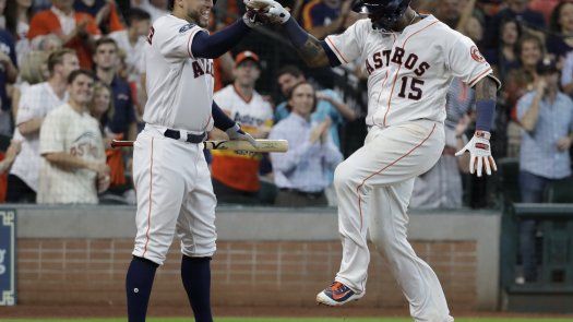 Con 4 jonrones, Astros vencen a Indios en 1er choque