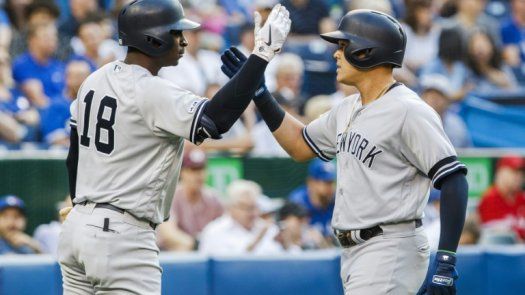 Yankees despluman a Azulejos con dos jonrones del colombiano Urshela
