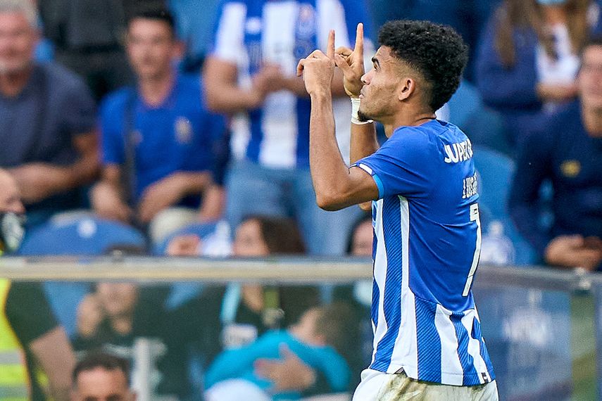 Luis Díaz es líder de goleo en Portugal y Matías Vargas brilla en Turquía